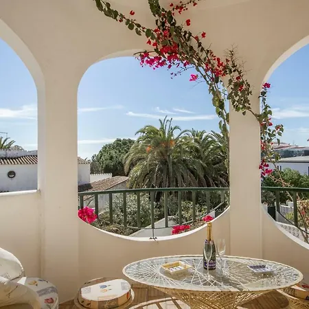 Vila Casa Tulipa